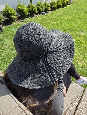 Women’s Wide Brim Sun Hat – Black Straw Floppy Hat